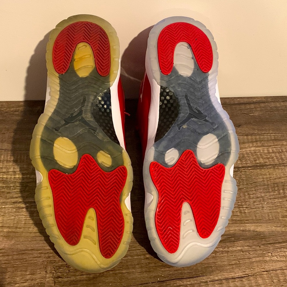 Get your shoe soles iced❄️